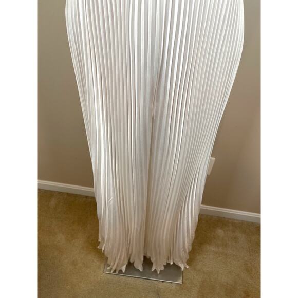 Alice + Olivia Powell Pleated Wide Leg Cutout White Jumpsuit Size 4 - Picture 5 of 10